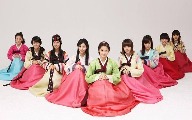 Mỹ nữ Hàn Quốc đọ sắc trong bộ hanbok truyền thống