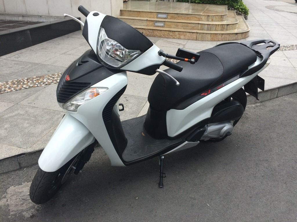 Honda SH150i Trắng Sporty nhập khẩu Italy cuối 2010 BS đẹp Cần Bán! - 5