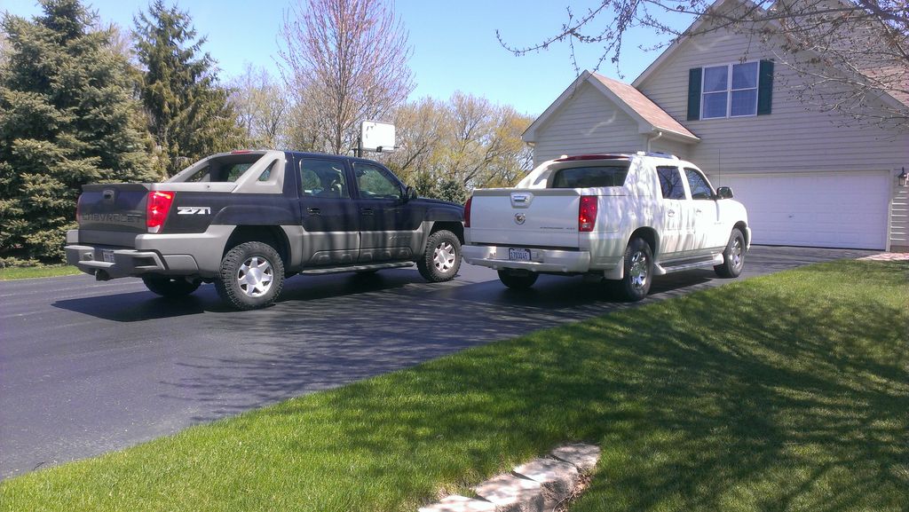 How to disassemble tailgate? Chevy Avalanche Fan Club of North America
