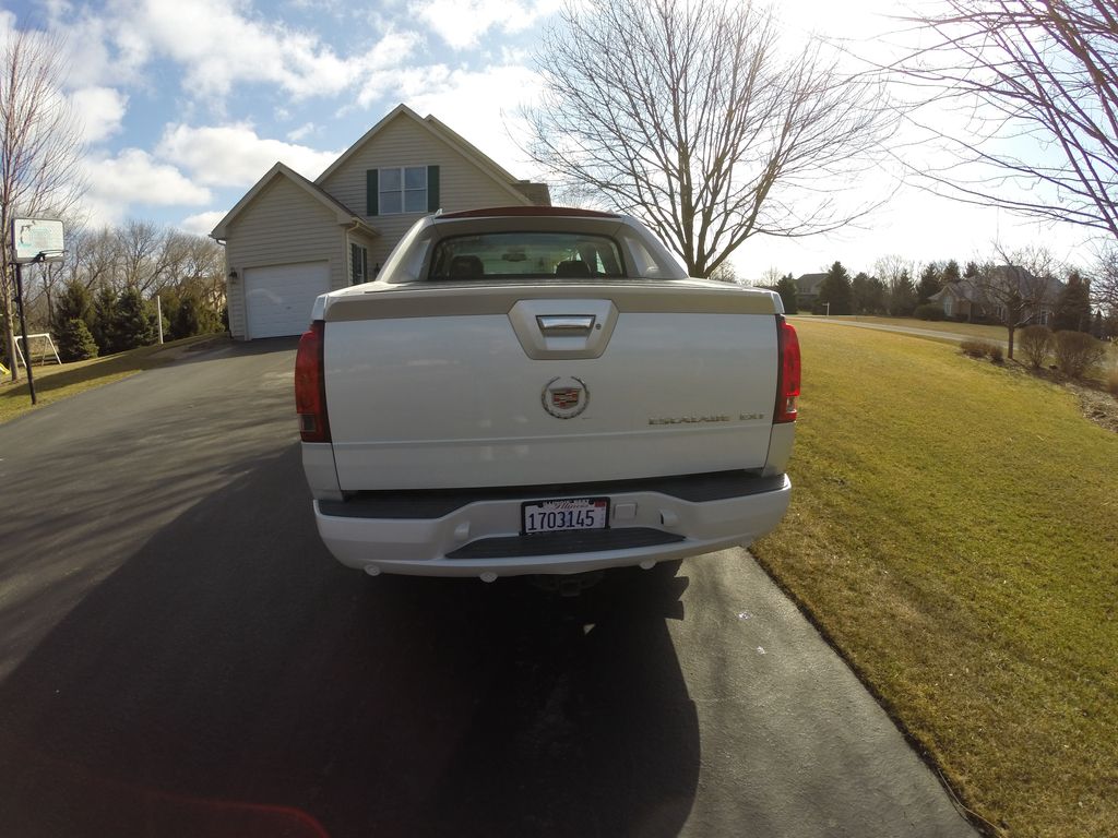 How to disassemble tailgate? Chevy Avalanche Fan Club of North America