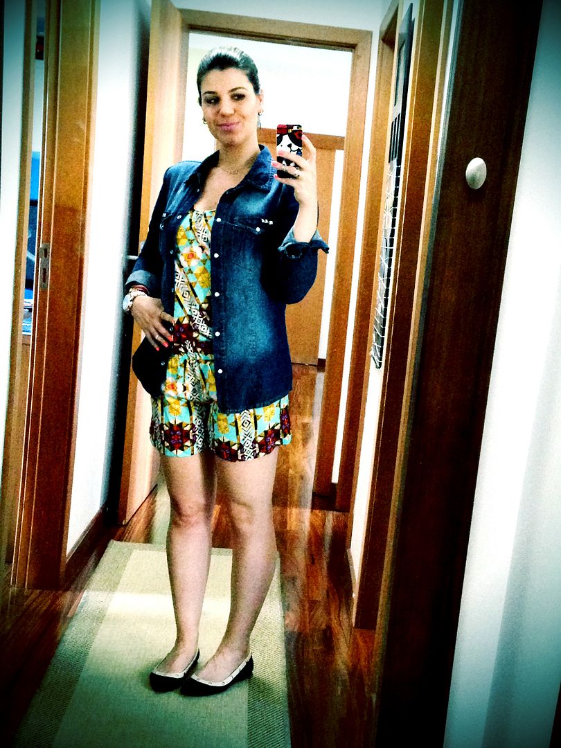 Look de feriado. Conjutinho Colorido. Camisa Jeans